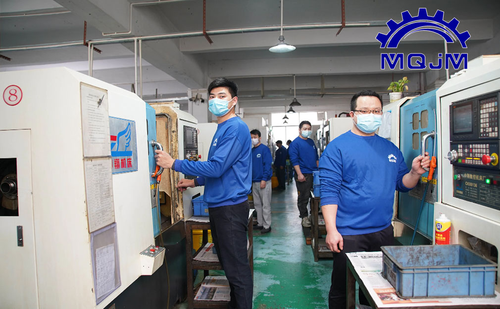 CNC_parts_machining_workshop.jpg CNC_parts_machining_workshop.jpg