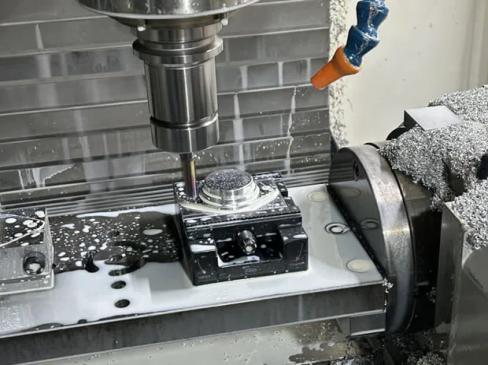 How Does CNC Milling Technology Improve the Accuracy of Steel Part Manufacturing?